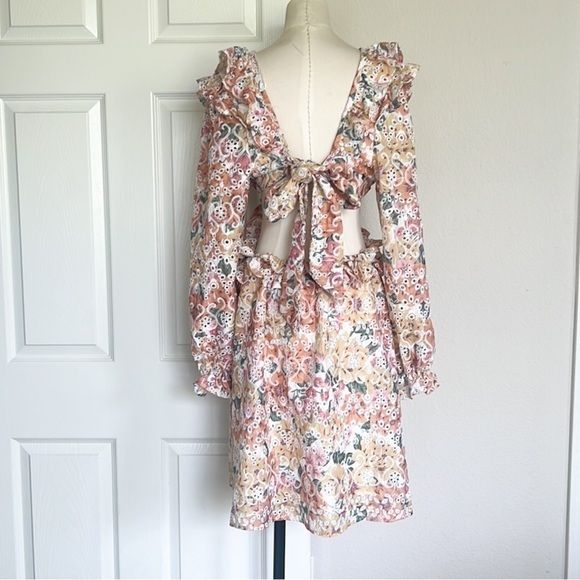 EN SAISON Floral Ruffled Long Sleeve Embroidery Mini Dress - Picture 6 of 9